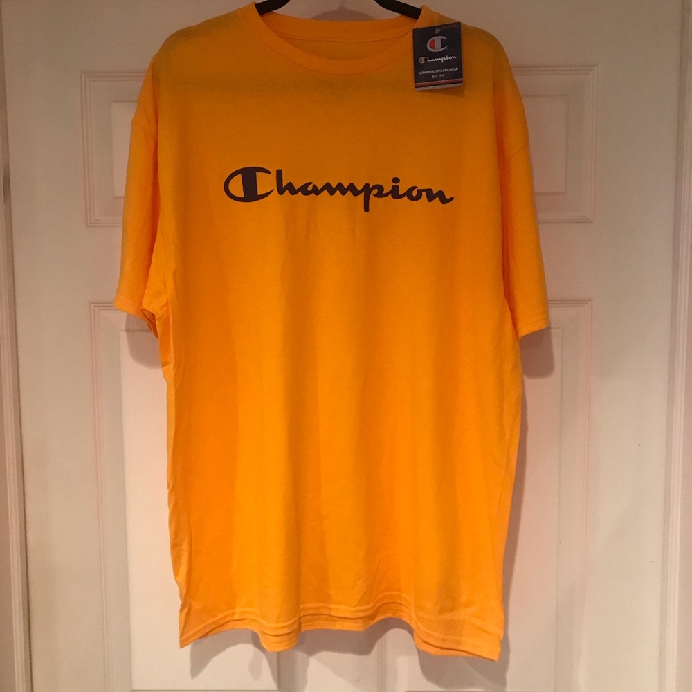 Champion T-shirt